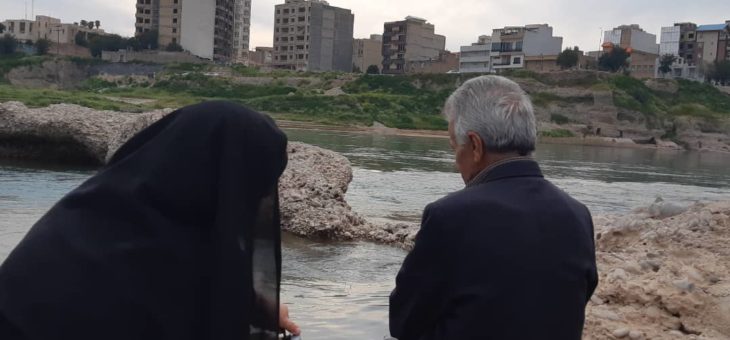 کافه یاصُفه ،فرقی نمیکند